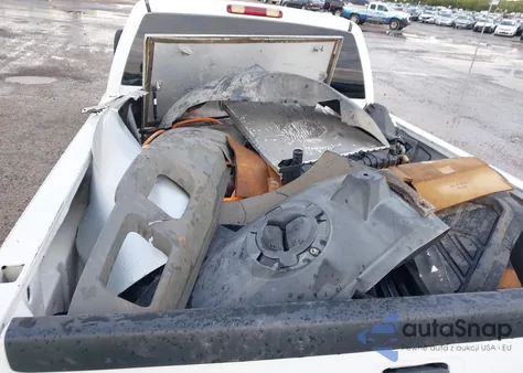 2004 Chevrolet Silverado 1500 z USA, uszkodzony, nr VIN 1GCEC19V14Z237583